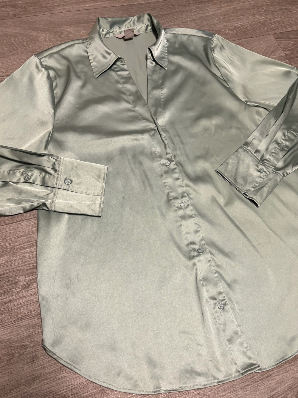H&M Sage Green Satin Button Down Blouse Women’s Large Silky Long Sleeve Shirt